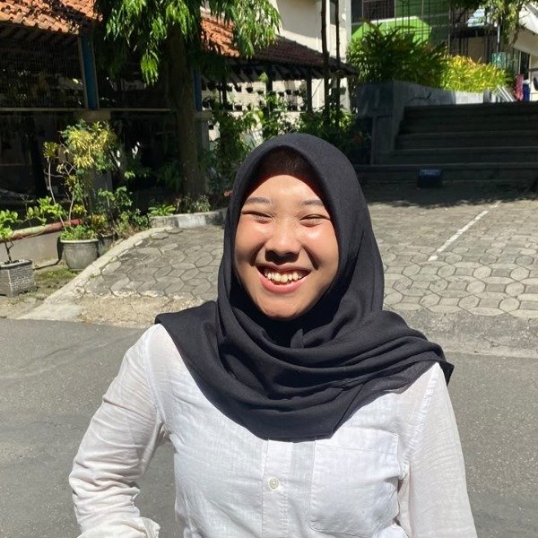 Nada Rania Syahputri